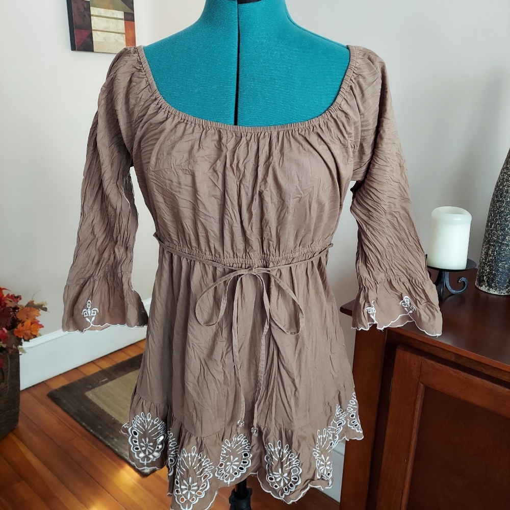 Jeanstar Boho Tan Peasant Scalloped Top Women's S